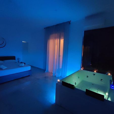 Da Tonino Luxury Apartments Napoli Dış mekan fotoğraf
